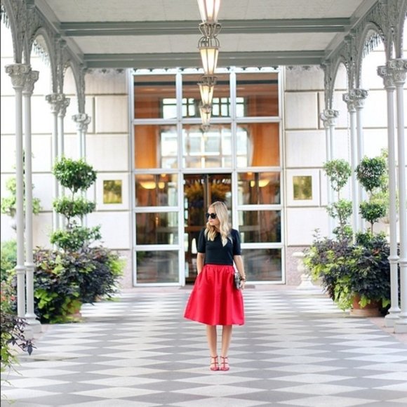 Express Midi Skirt - Picture 1 of 4